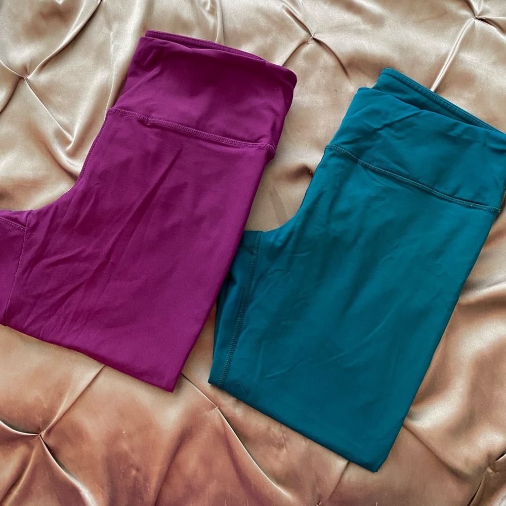 2 Pr of 90 Degree by Reflex calf length leggings
